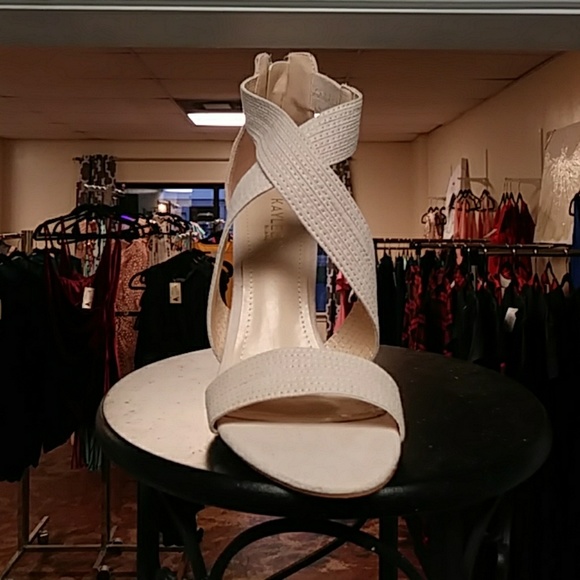 ❤ 😃 WEEKEND SHOE SALE LOWEST PRICE - Picture 2 of 3